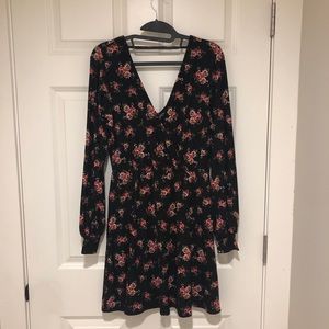 KENEDIK Long sleeve mini dress